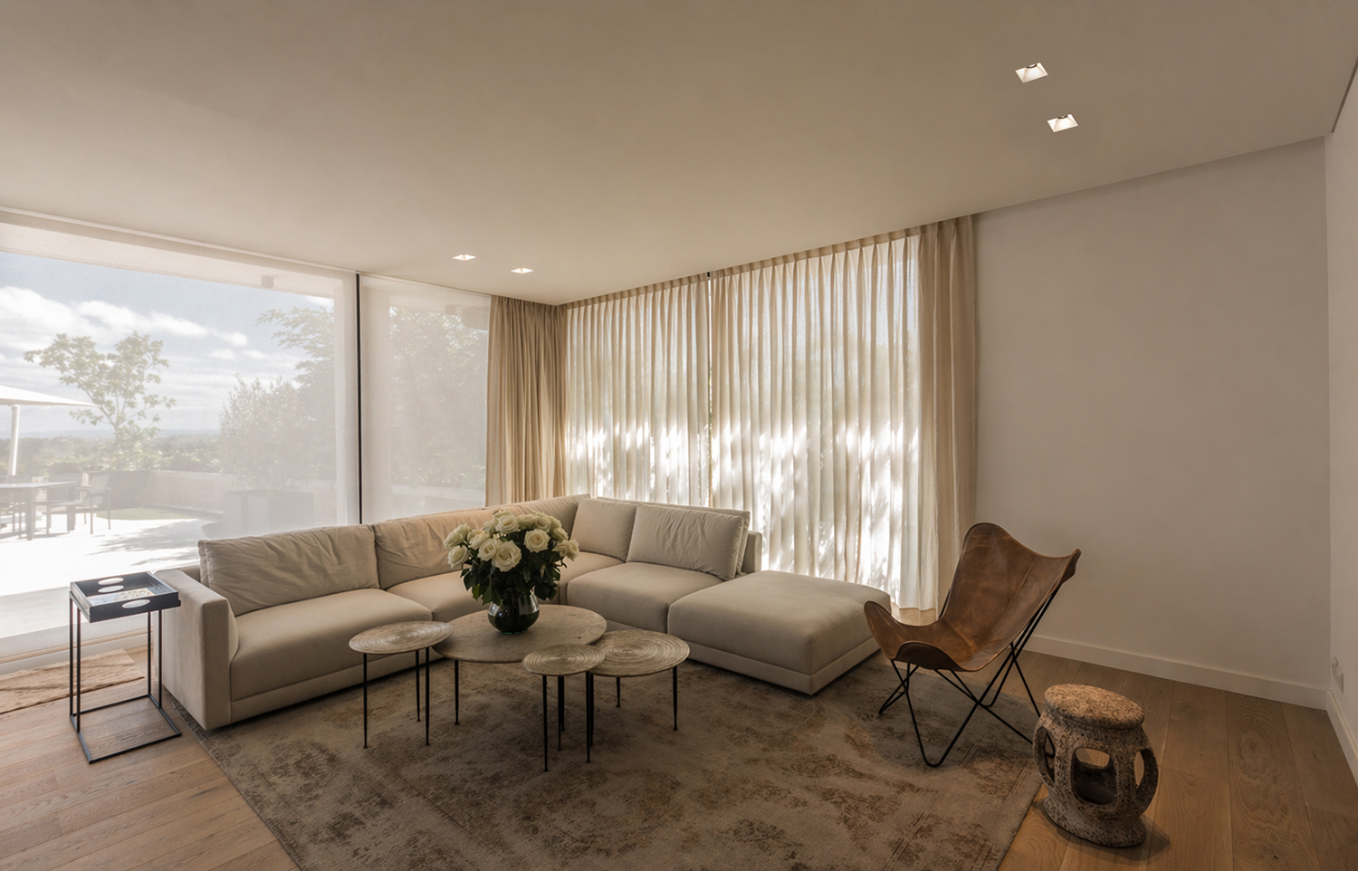 Seamless trimless recessed downlight for corridor lighting in luxury homes and hospitality interiors